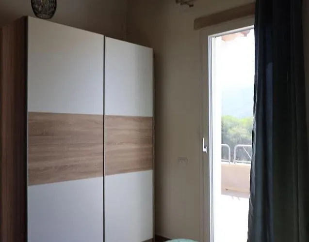 Nyaraló Nura E Mar Sardinia *